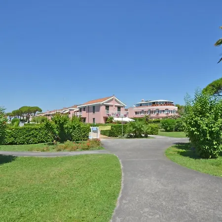 Aparthotel Mare *