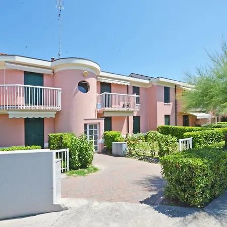Mare Aparthotel *